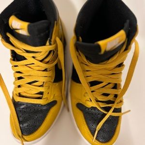 Air Jordan 1 Retro High OG "Pollen" sneakers